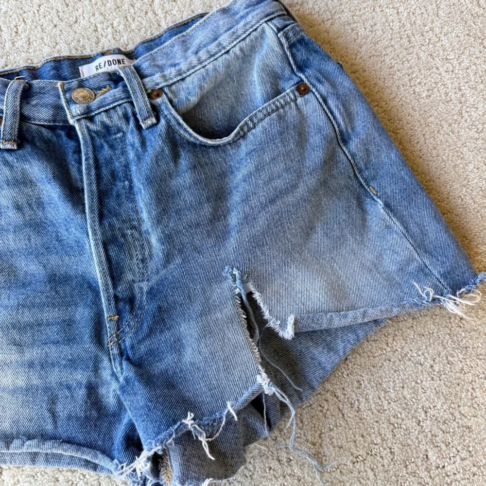 Revolve RE/DONE 70s High Rise‎ Short Women 28 Blue Distressed Raw Hem Denim